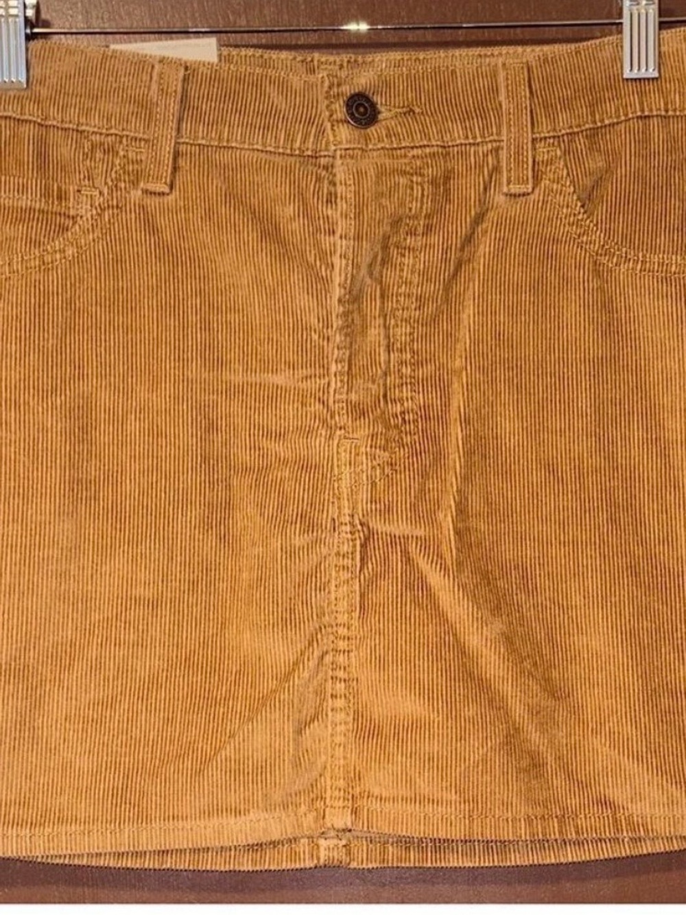 Levi's Corduroy Mid Rise Skirt in Camel Brown